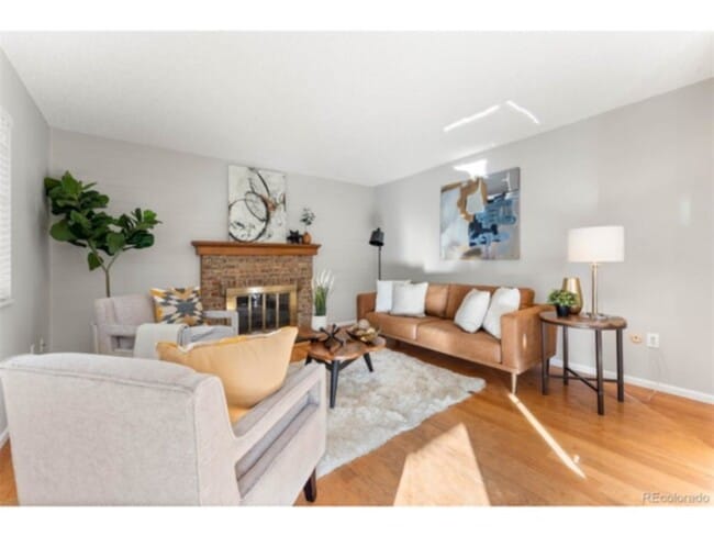 Building Photo - 7073 S Elm St