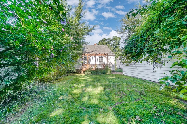 Building Photo - 1132 Brookley Blvd