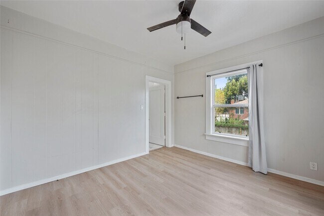 Building Photo - 615 Pacific St