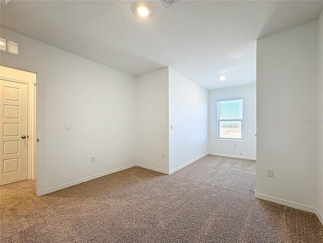 Building Photo - 2645 Olympic Ct