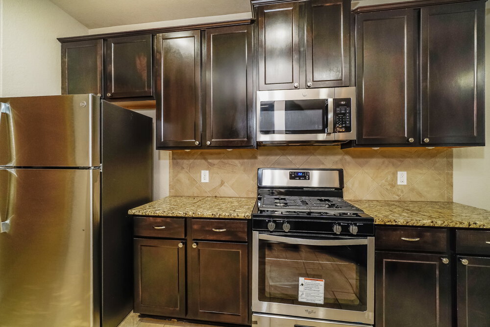 Building Photo - 640 Community Dr
