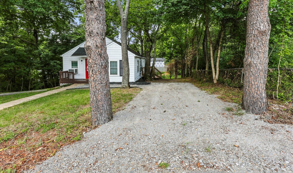 Private driveway, off street parking. - 1 Proctor Dr