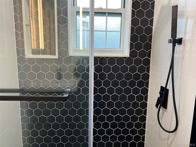 Building Photo - 89-21 69th Rd