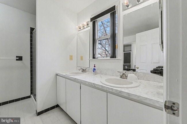 Building Photo - 1522 Isaacs Ct