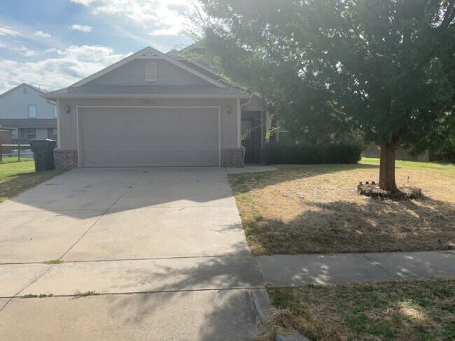 Primary Photo - 10915 N 118th E Ave