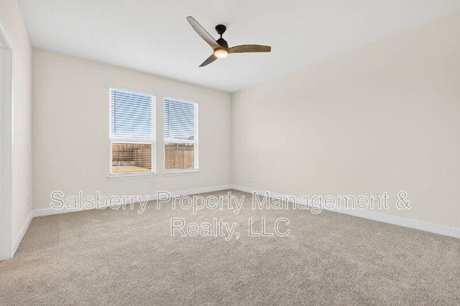 Building Photo - 125 Gallegos Dr