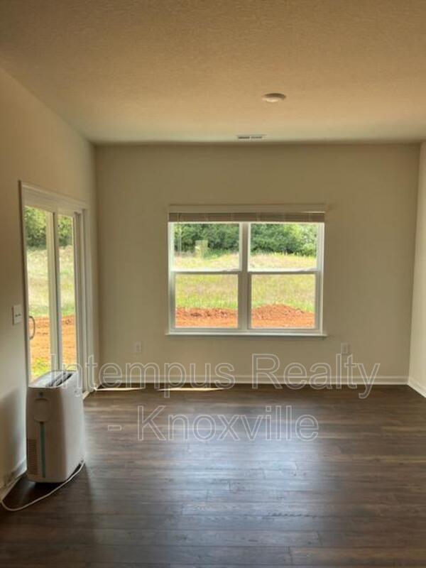 Building Photo - 1311 Hampton Pl Cir
