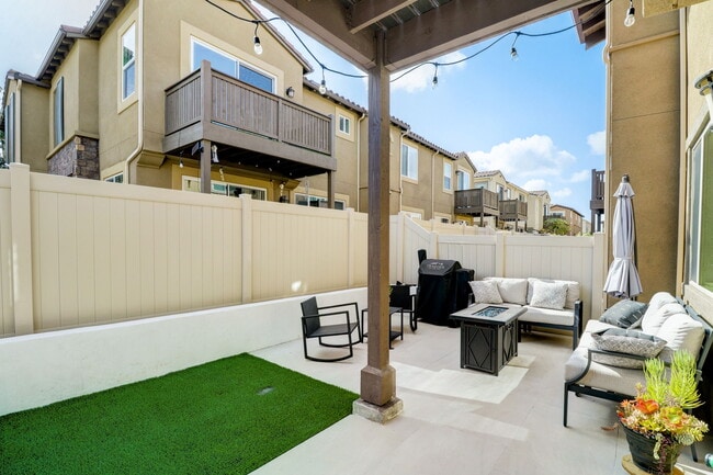 Building Photo - 3251 Crecida Way