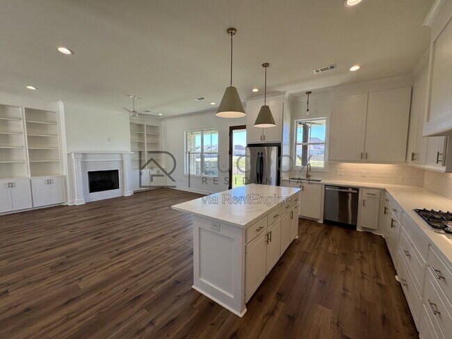 Building Photo - 203 Baleigh Dr