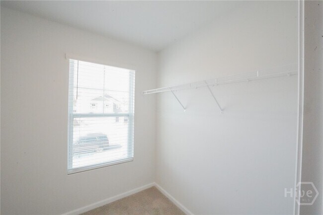 Building Photo - 421 Coconut Dr