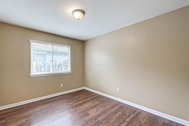 Building Photo - 28811 Stapleford St