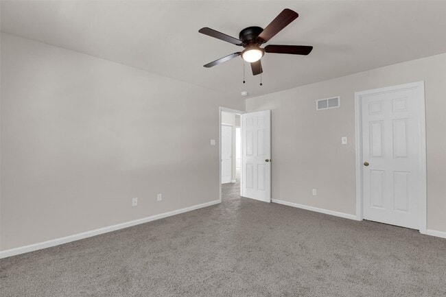 Building Photo - 51 Fountainview Dr