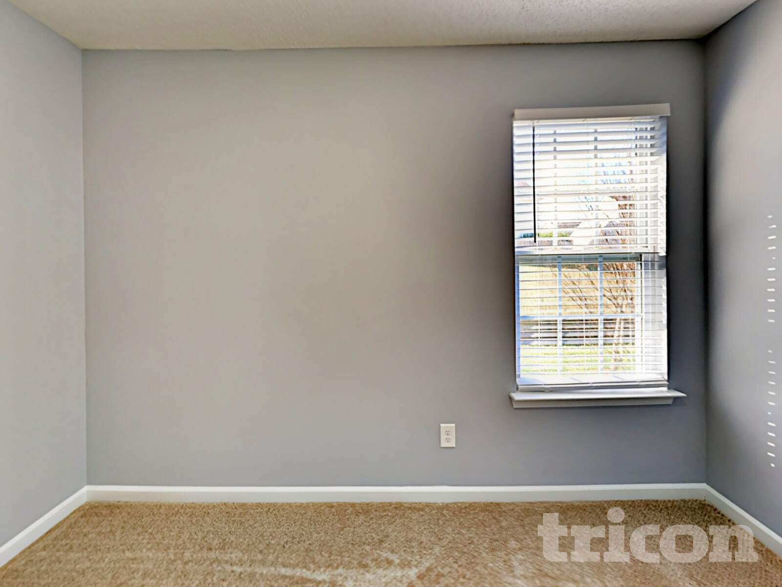 Building Photo - 6301 Dumont Ln