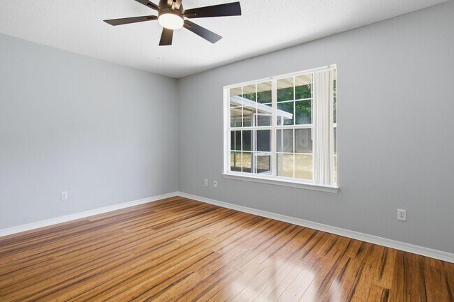 Building Photo - 5135 Whitehurst Ln