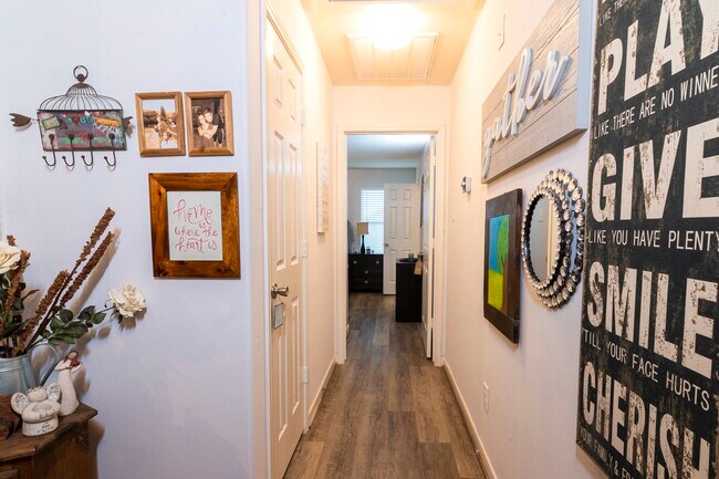 Building Photo - 28830 Bosque River Ct