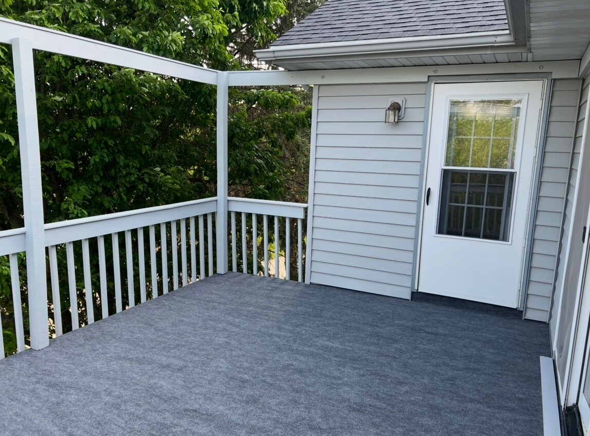 Building Photo - 3294 Lake Ridge Dr