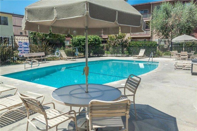 2nd Pool - 12200 Montecito Rd