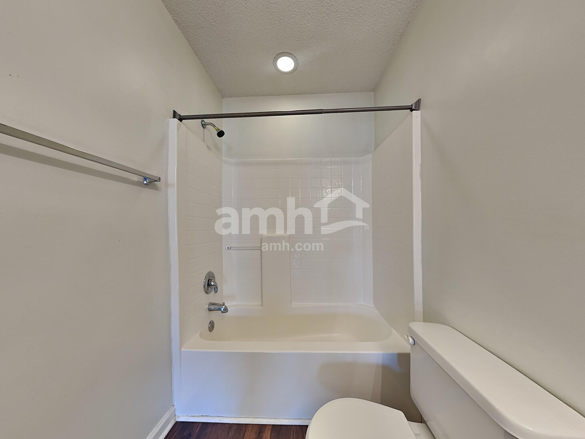 Building Photo - 132 Wildberry Ln