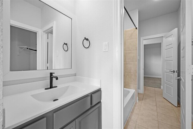 Building Photo - 4325 Victoria Pine Dr