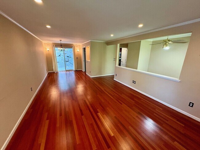 Building Photo - Magnolia Home