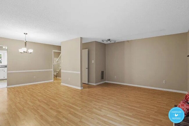 Building Photo - 5738-5733 3 Oaks Dr
