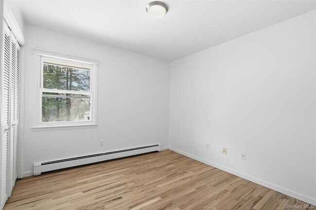 Building Photo - 1618 Morningview Dr