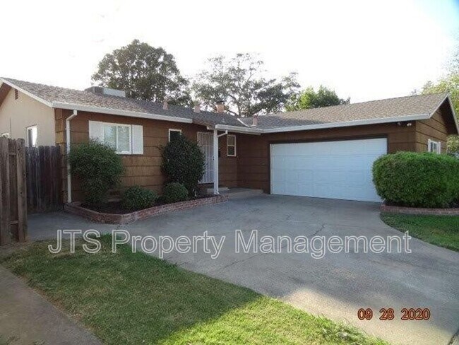 Building Photo - 10624 Chardonay Dr