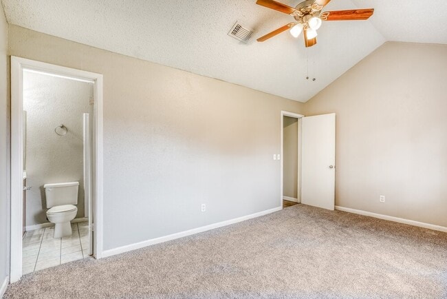 Building Photo - 12214 Flaxen Dr