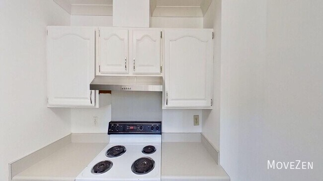 Building Photo - 4711 Highview Pl