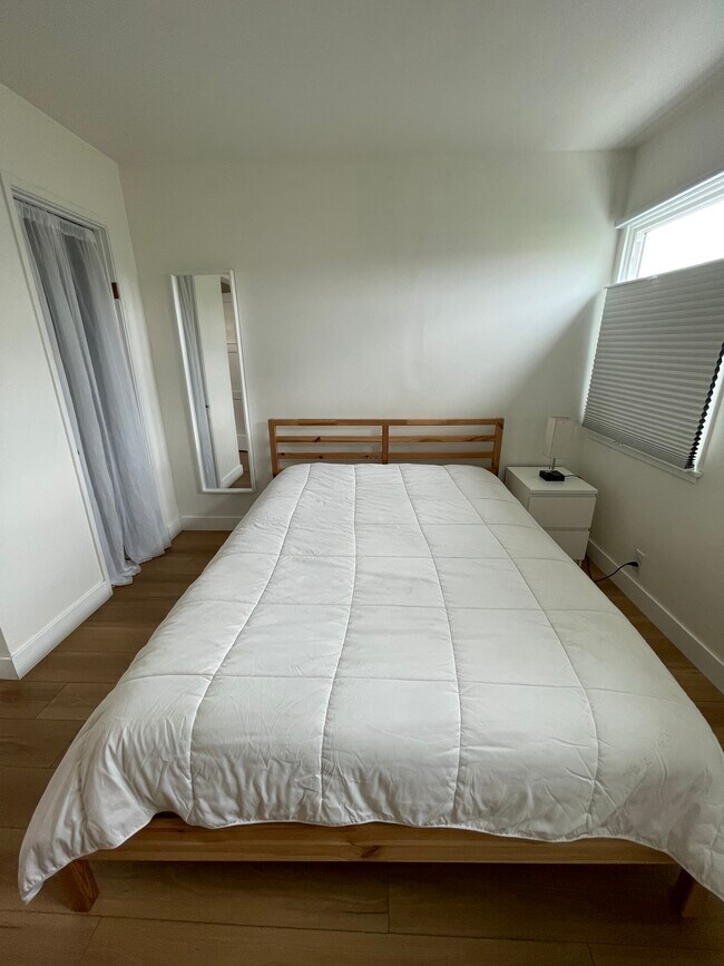 Building Photo - 521 Arcade Dr