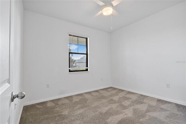 Building Photo - 16369 Palmetto St