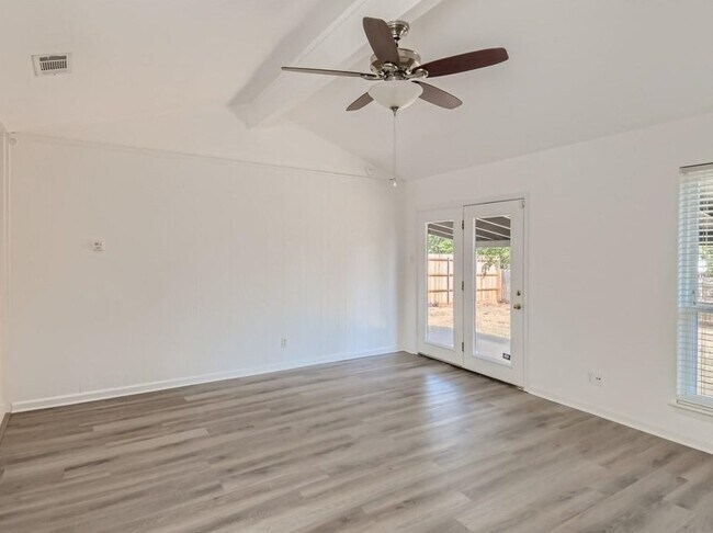 Building Photo - 3908 Stoney Hill