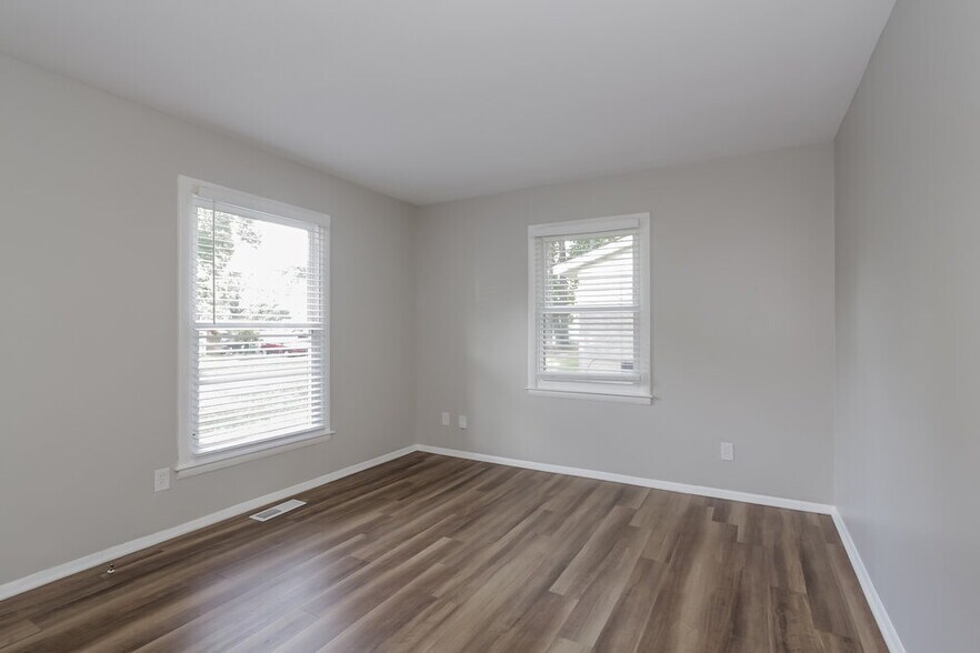 Building Photo - 624 Dobson Dr