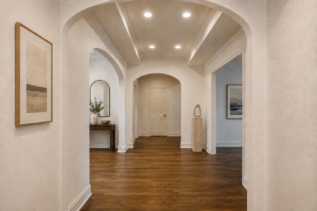 Building Photo - 4300 N Marine Dr