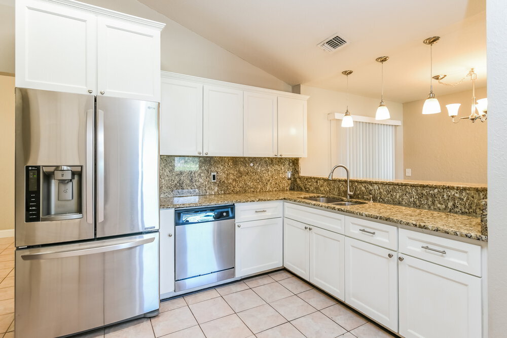 Building Photo - 264 Daisy Estates Dr