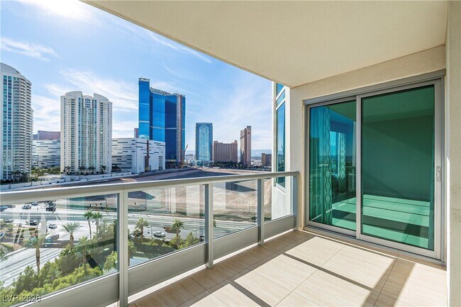 Building Photo - 222 Karen Ave