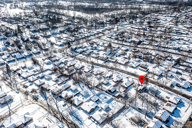 Building Photo - 17555 Howe Ave