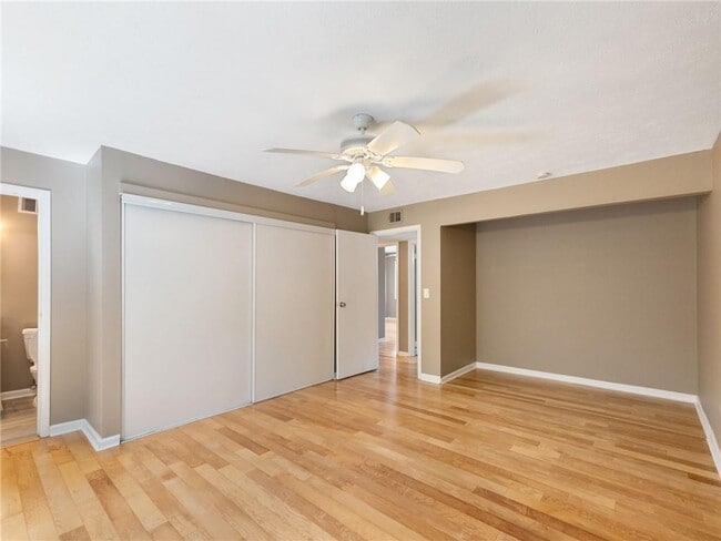 Building Photo - 115 Biscayne Dr NW