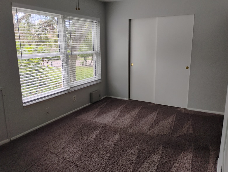 Building Photo - 2463 Brazilia Dr