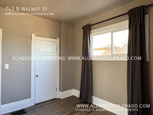 Building Photo - 743 N Walnut St