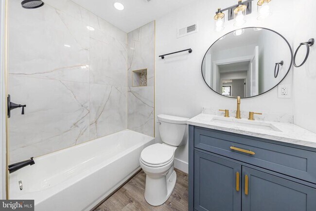 Building Photo - 3547 Finlaw Ave