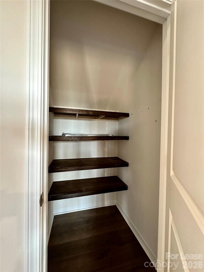 Building Photo - 147 N Ranney Way