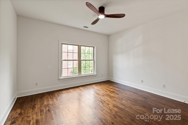Building Photo - 11841 Churchfield Ln