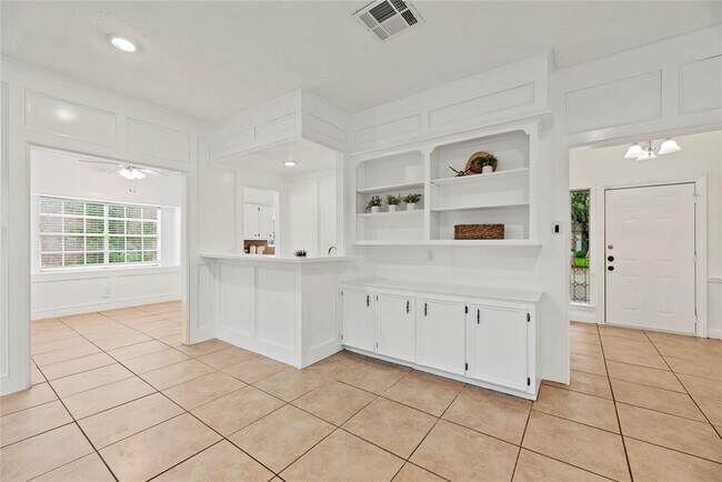 Building Photo - 20231 Brondesbury Dr
