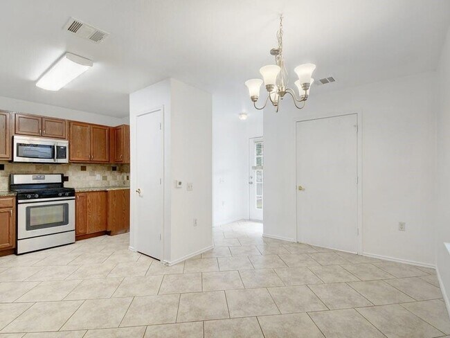 Building Photo - 13600 Briarcreek Loop