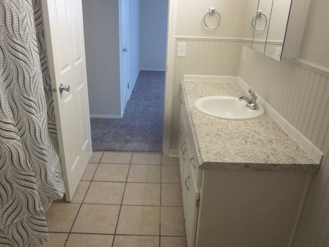 Building Photo - 4123 S Washington St