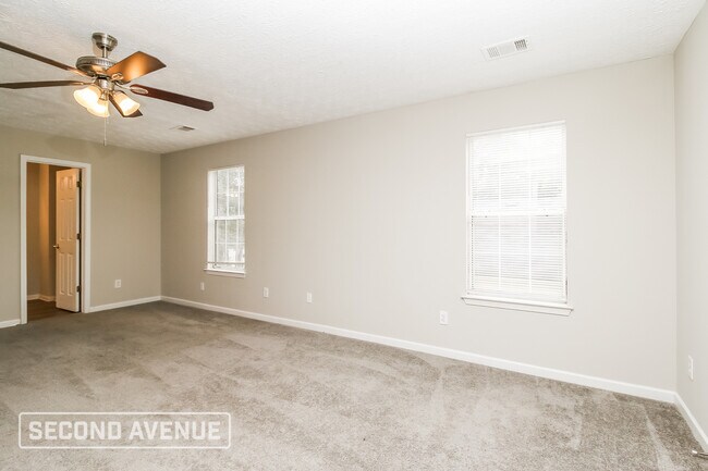 Building Photo - 1710 Riverchase Cir NE