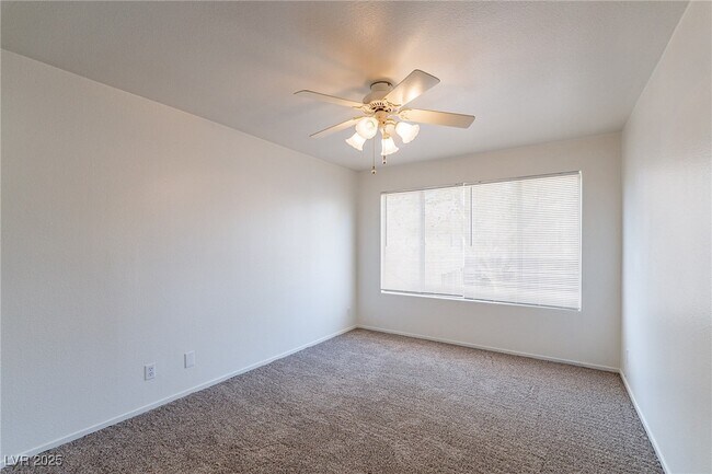 Building Photo - 3061 Key Largo Dr