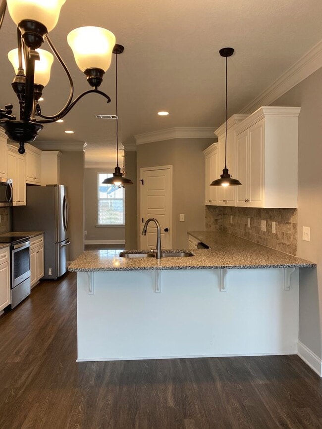 Building Photo - Spacious 5-Bedroom Home with Open Foyer - Move-In Ready! **Close to Fort Gordon, Hospitals, and I...