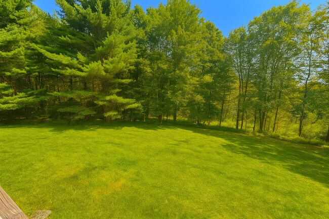 Building Photo - 44 Heinle Rd